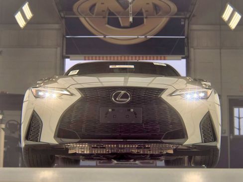 Used 2023 Lexus IS 350 F Sport AWD/4WD image 4