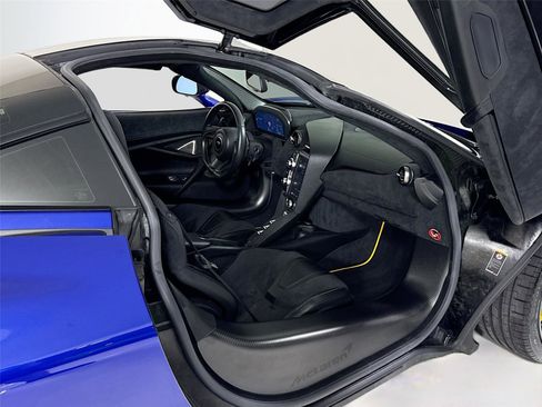 Used 2019 McLaren 720S Performance image 24