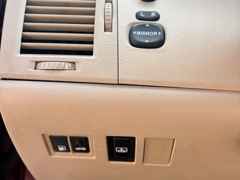 Used 2007 Toyota Avalon Limited image 51