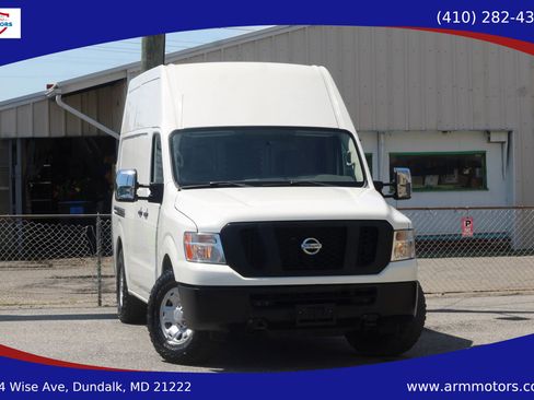 Used 2020 Nissan NV 2500 SV RWD image 1