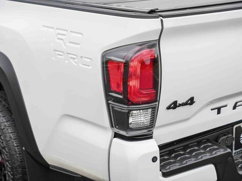 Used 2023 Toyota Tacoma TRD Pro AWD/4WD image 11