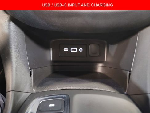 Used 2021 Chevrolet Equinox LT image 15