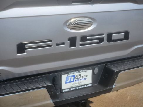 Used 2023 Ford F150 Lariat w/ Trailer Tow Package AWD/4WD image 11