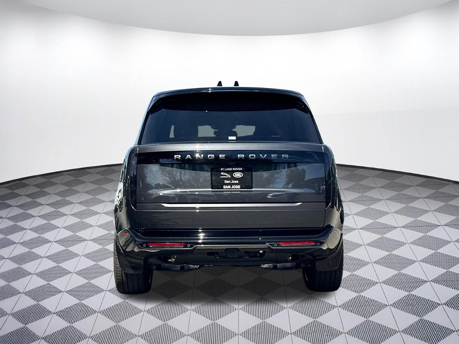 New 2026 Land Rover Range Rover Long Wheelbase SE AWD/4WD image 9