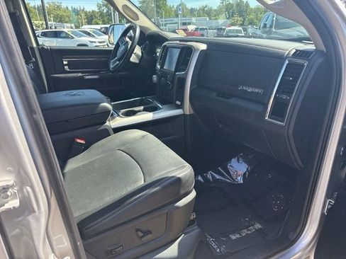 Used 2017 RAM 1500 Laramie AWD/4WD image 9