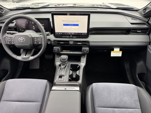 New 2026 Toyota RAV4 XSE AWD/4WD image 4