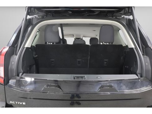 Used 2025 Ford Expedition Active image 28