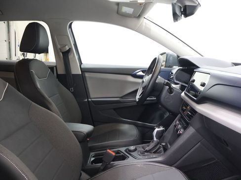 Used 2023 Volkswagen Taos SE AWD/4WD image 21