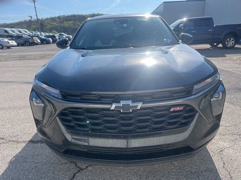 Used 2024 Chevrolet Trax RS w/ Driver Confidence Package FWD image 11