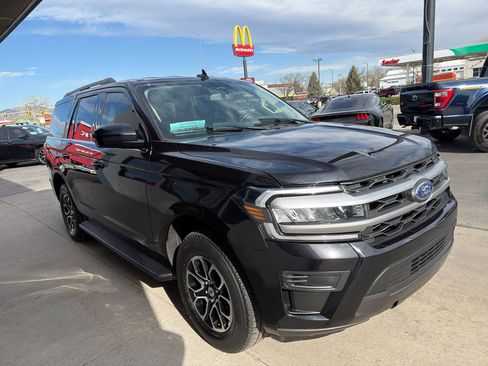 Used 2024 Ford Expedition XLT AWD/4WD image 4