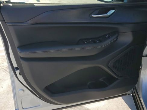 New 2025 Jeep Grand Cherokee L Altitude image 21