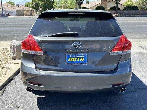 Used 2010 Toyota Venza FWD image 4