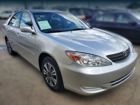 Used 2021 Toyota Corolla L image 12