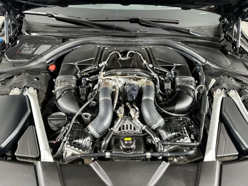 Used 2019 BMW 750i xDrive w/ Executive Package image 33