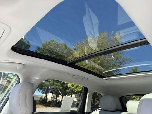 New 2026 Lincoln Nautilus Premier w/ Equipment Group 102A image 22