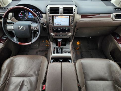 Used 2014 Lexus GX 460 image 28
