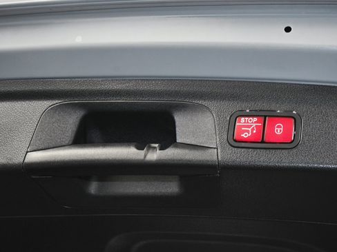 Used 2024 Mercedes-Benz GLE 450 4MATIC image 66