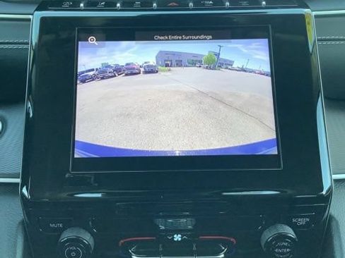 Used 2023 Jeep Grand Cherokee Laredo AWD/4WD image 23