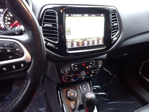 Used 2021 Jeep Compass Limited w/ Elite Exterior Group image 23