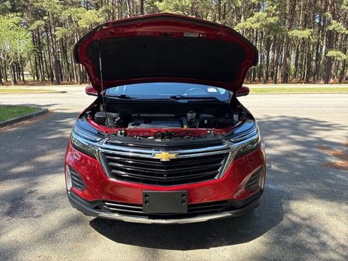 Used 2022 Chevrolet Equinox LT AWD/4WD image 21