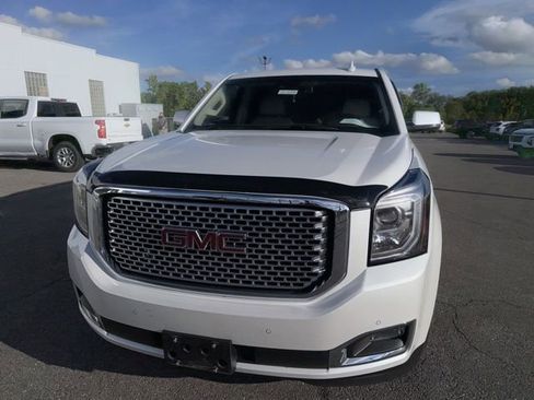 Used 2016 GMC Yukon Denali w/ Open Road Package AWD/4WD image 3