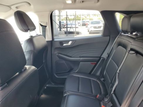 Certified 2022 Ford Escape SEL FWD image 29