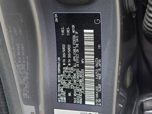 Used 2024 Lexus GX 550 w/ Accessory Package (2T) AWD/4WD image 27