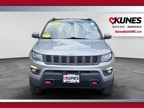 Used 2019 Jeep Compass Trailhawk AWD/4WD image 4