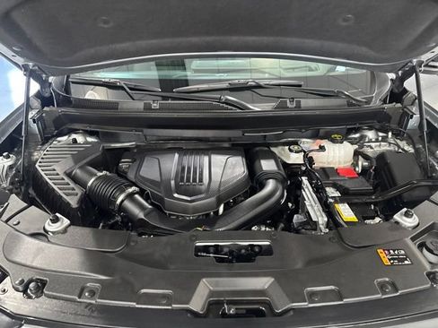 Used 2025 GMC Acadia AT4 w/ Luxury Package AWD/4WD image 43