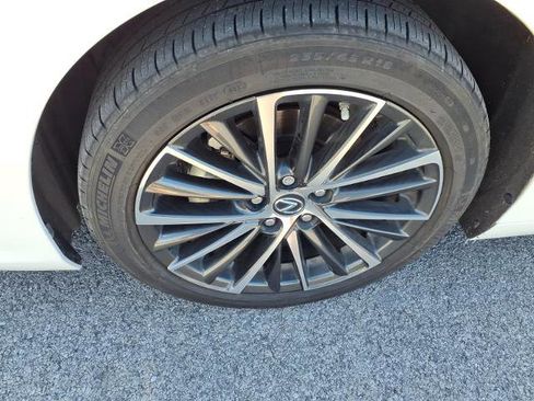 Used 2023 Lexus ES 350 w/ Premium Package image 5