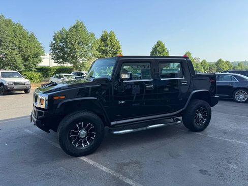 Used 2005 HUMMER H2 SUT w/ Preferred Equipment Group AWD/4WD image 24