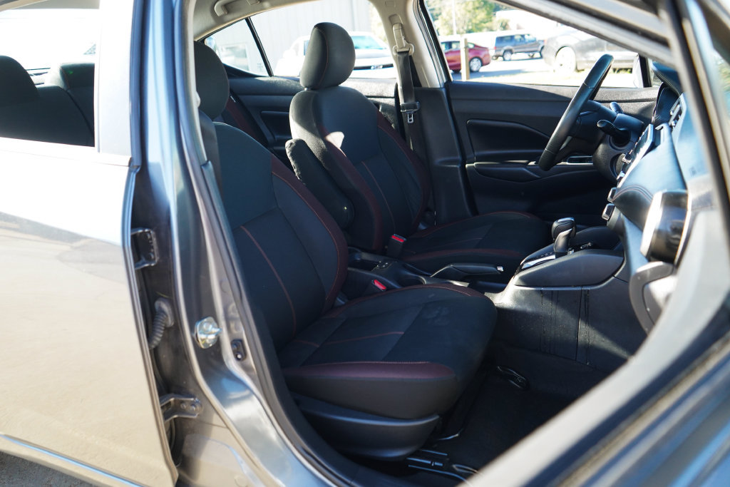Used 2020 Nissan Versa SR w/ Convenience Package FWD image 13
