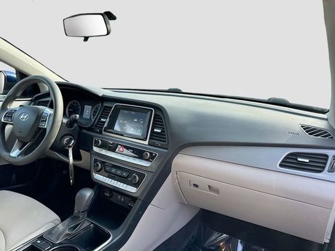 Used 2018 Hyundai Sonata SE w/ Cargo Package FWD image 26