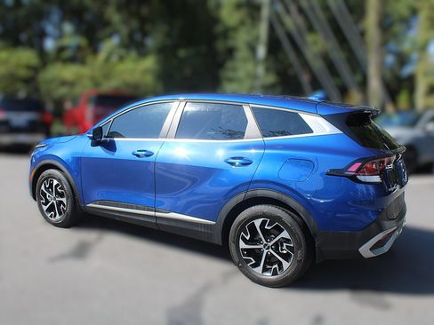 Certified 2024 Kia Sportage EX FWD image 6