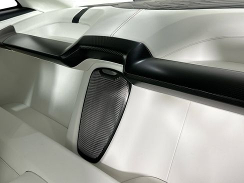 New 2026 Aston Martin Vanquish RWD image 25