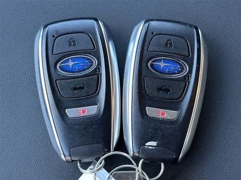 Used 2017 Subaru Outback 2.5i Limited image 21