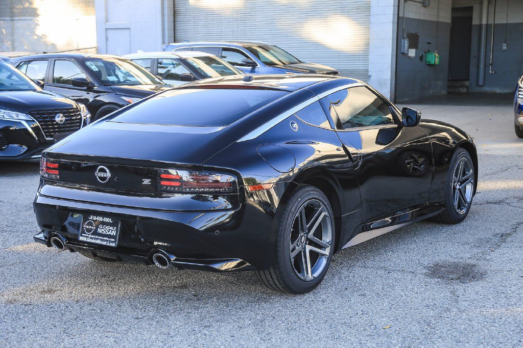 New 2026 Nissan Z Performance w/ Floor Mat Package RWD image 8