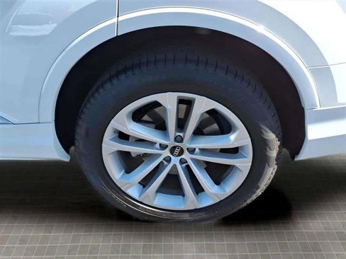 Used 2025 Audi Q7 3.0T Premium Plus image 5