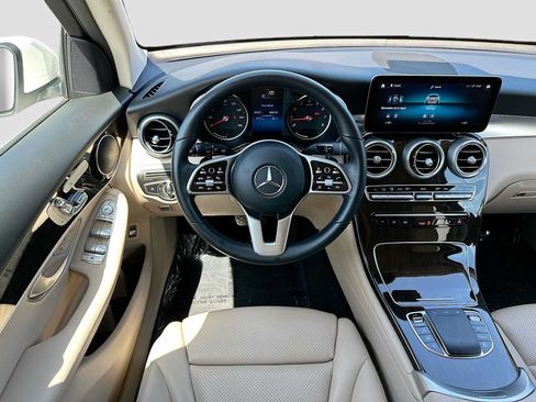 Used 2022 Mercedes-Benz GLC 300 image 22