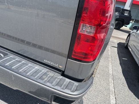 Used 2017 Chevrolet Silverado 1500 LT w/ All Star Edition image 10