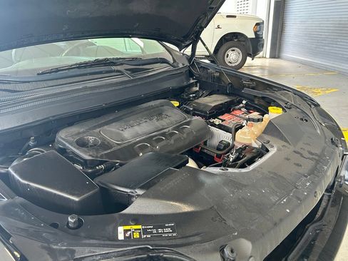 Used 2020 Jeep Cherokee Limited FWD image 28