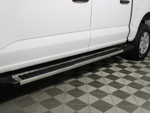 Used 2022 Ford F150 XLT image 40