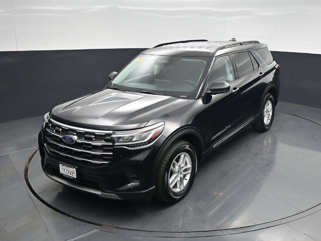 Certified 2025 Ford Explorer Active AWD/4WD image 39