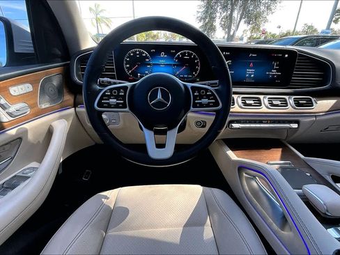 Used 2021 Mercedes-Benz GLS 450 4MATIC image 5
