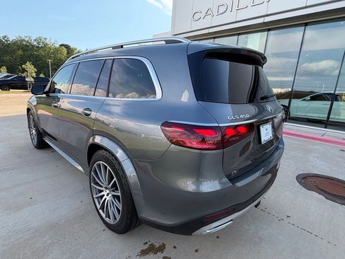 Used 2025 Mercedes-Benz GLS 450 4MATIC image 3