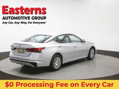 Used 2023 Nissan Altima 2.5 S FWD image 39
