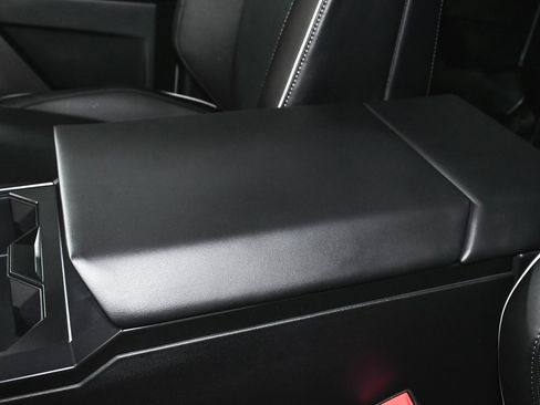 Used 2025 Tesla Cybertruck AWD Crew Cab image 47