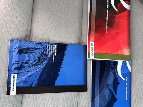 Used 2010 Subaru Outback 2.5i Premium image 27