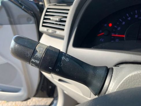 Used 2010 Toyota Camry XLE FWD image 28
