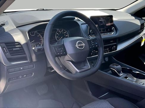 New 2026 Nissan Rogue SV FWD image 8